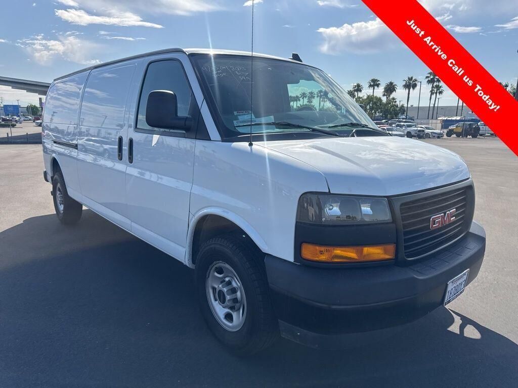 2023 GMC Savana