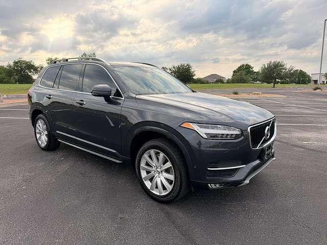 2017 VOLVO XC90