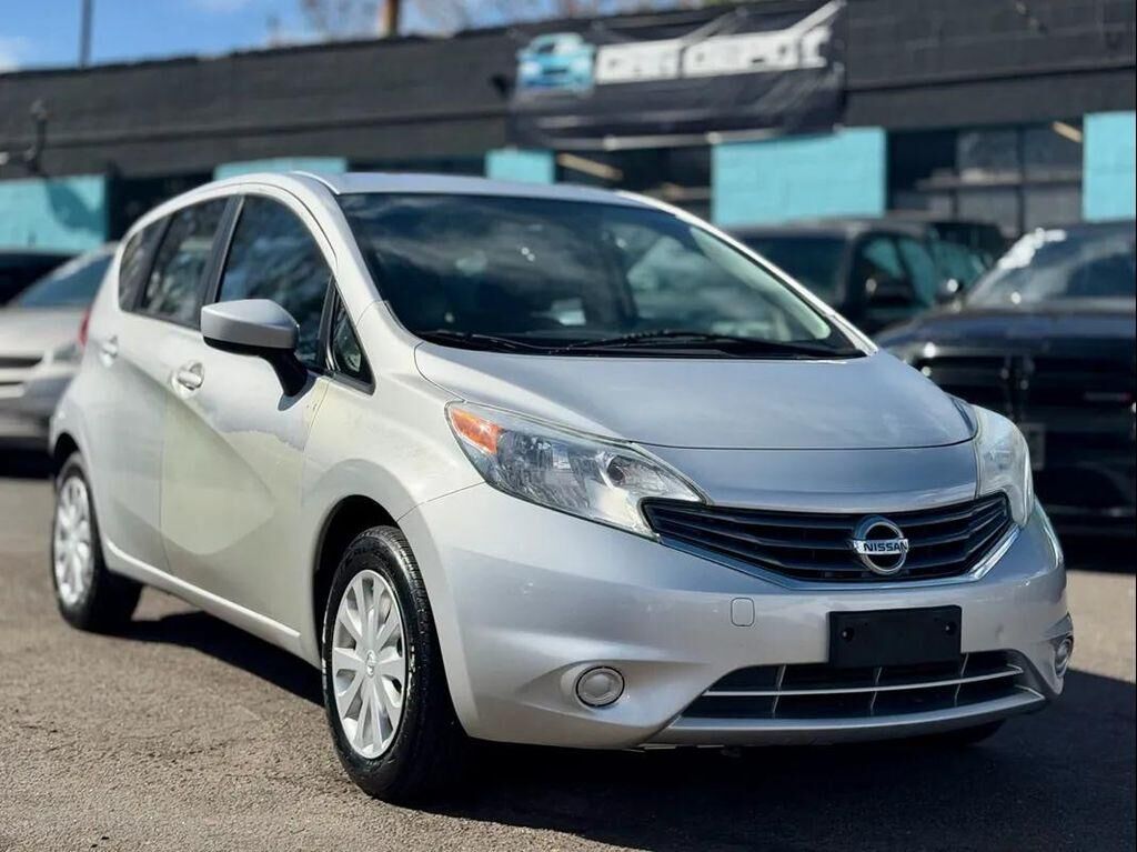 2016 NISSAN Versa