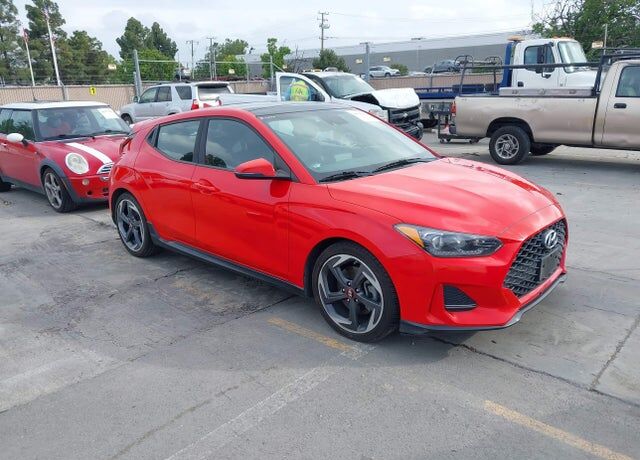 2019 HYUNDAI Veloster