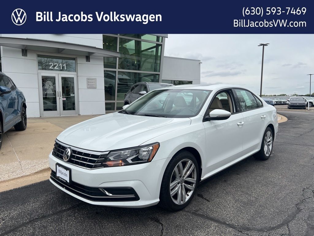 2019 VOLKSWAGEN Passat