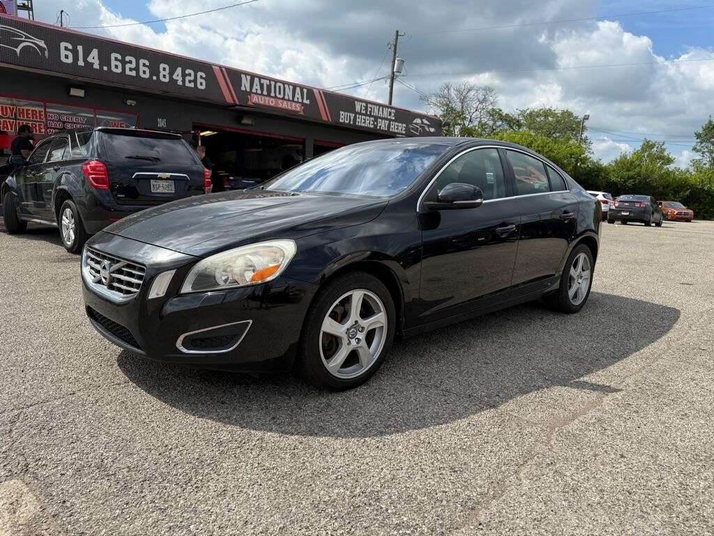 2013 VOLVO S60