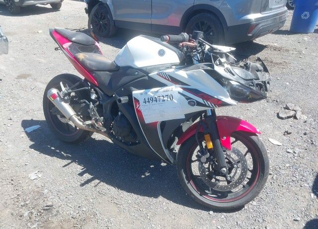 2016 YAMAHA YFZR3