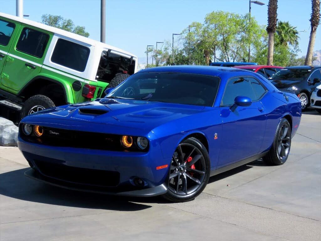 2019 DODGE Challenger