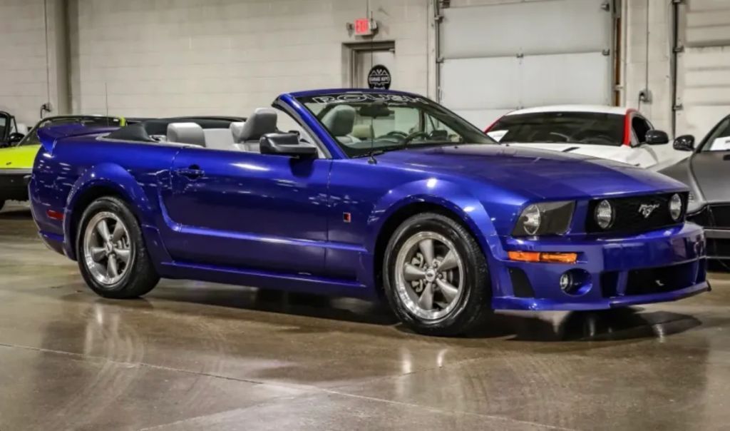 2005 FORD Mustang