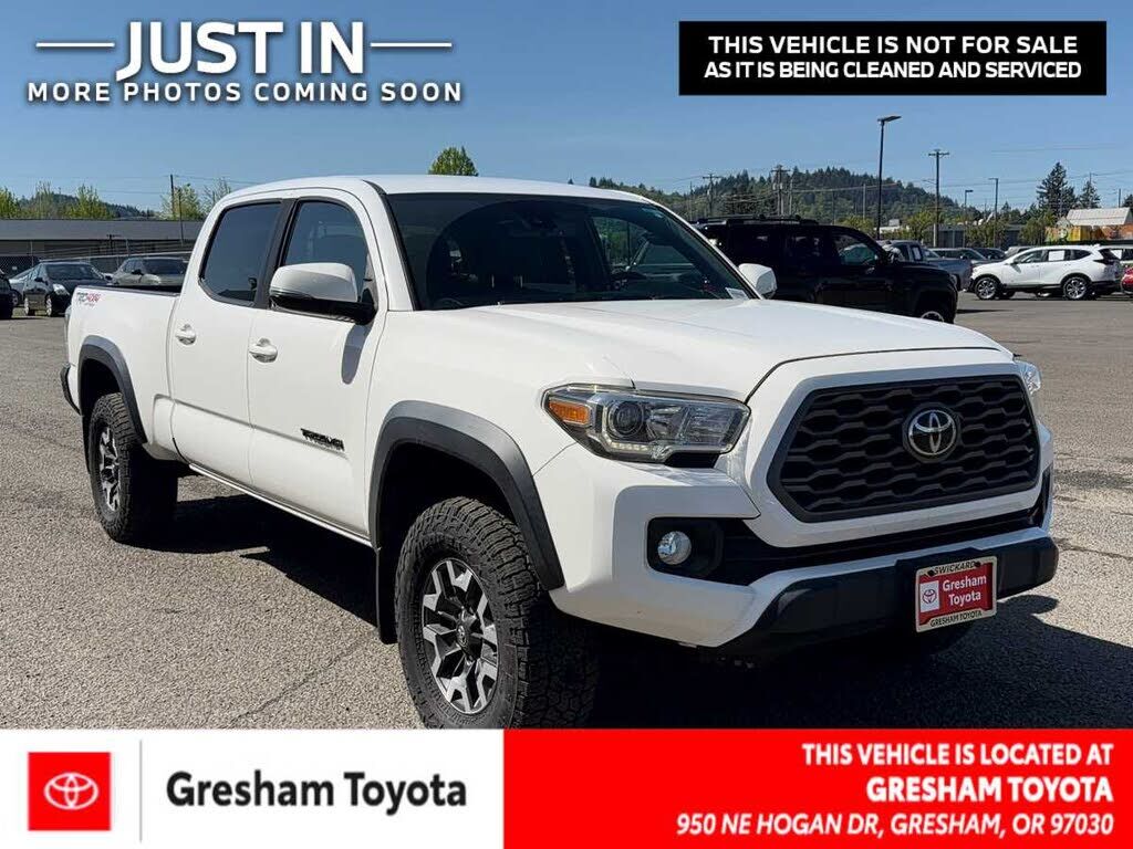 2020 TOYOTA Tacoma