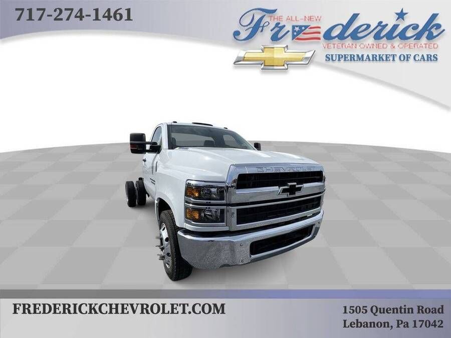 2023 GMC Silverado Medium Duty