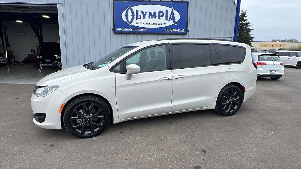 2019 CHRYSLER Pacifica