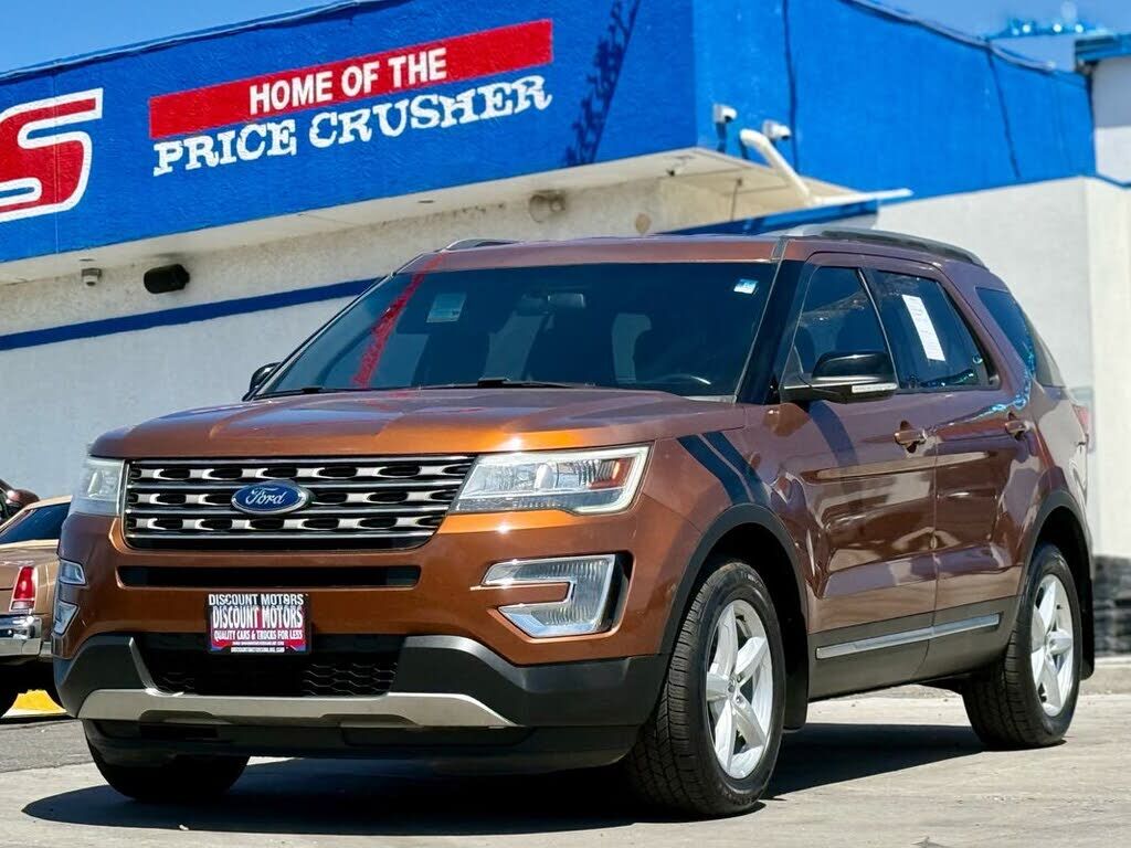 2017 FORD Explorer