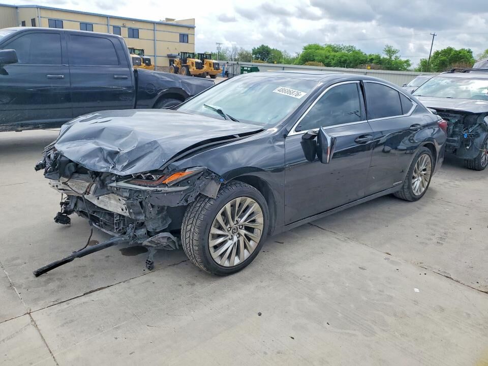 2019 LEXUS ES