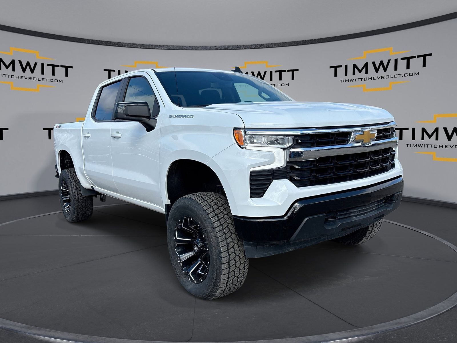 2025 CHEVROLET Silverado