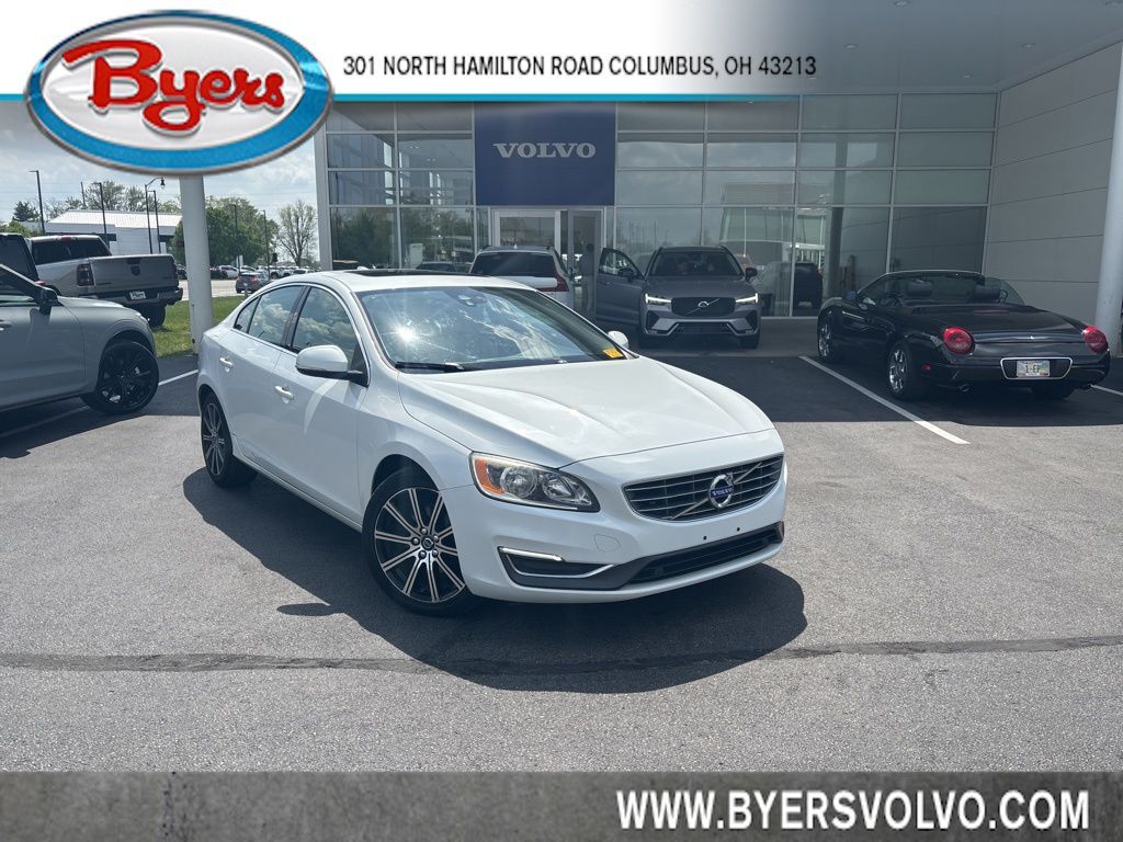 2017 VOLVO S60