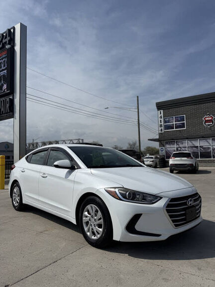 2017 HYUNDAI Elantra