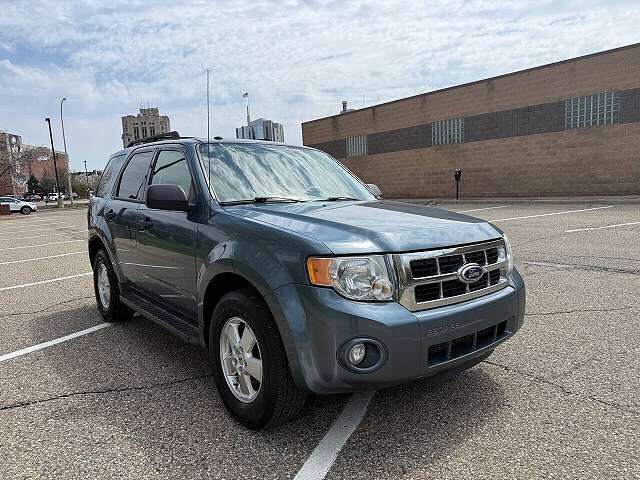 2011 FORD Escape