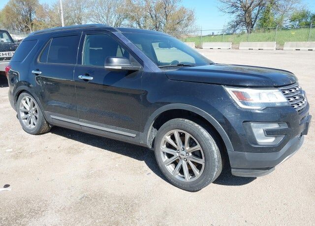2017 FORD Explorer