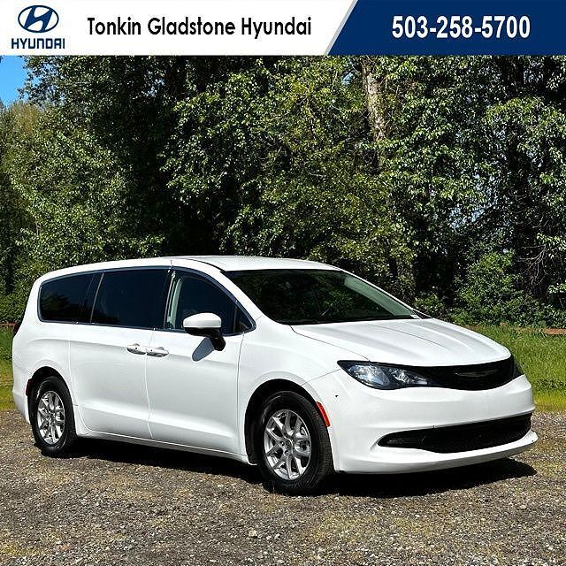 2023 CHRYSLER Voyager