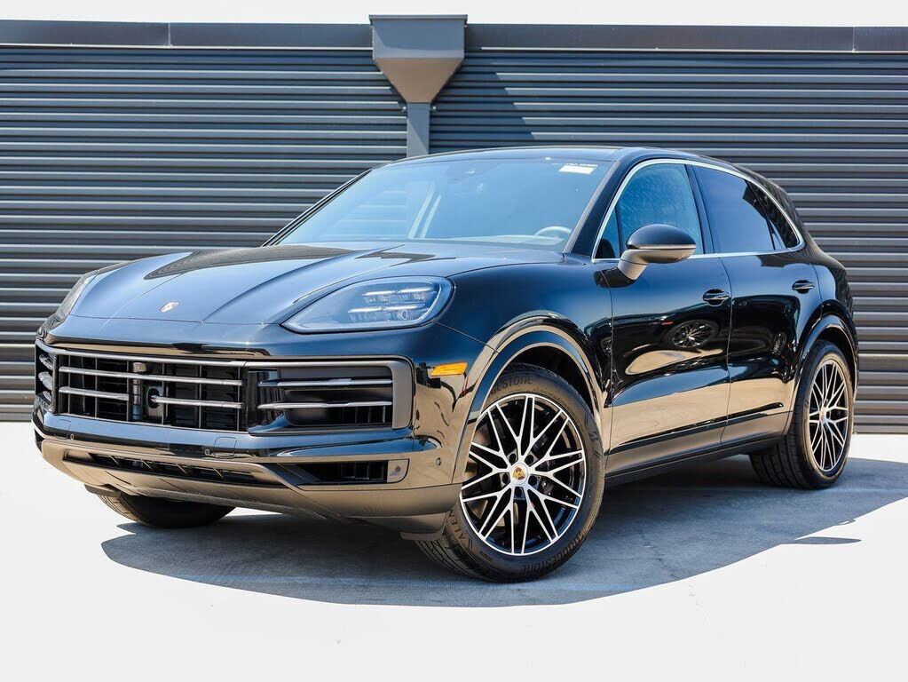 2026 PORSCHE Cayenne