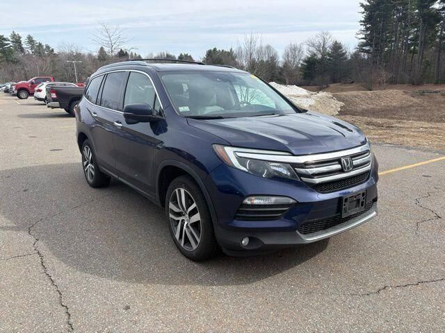 2017 HONDA Pilot