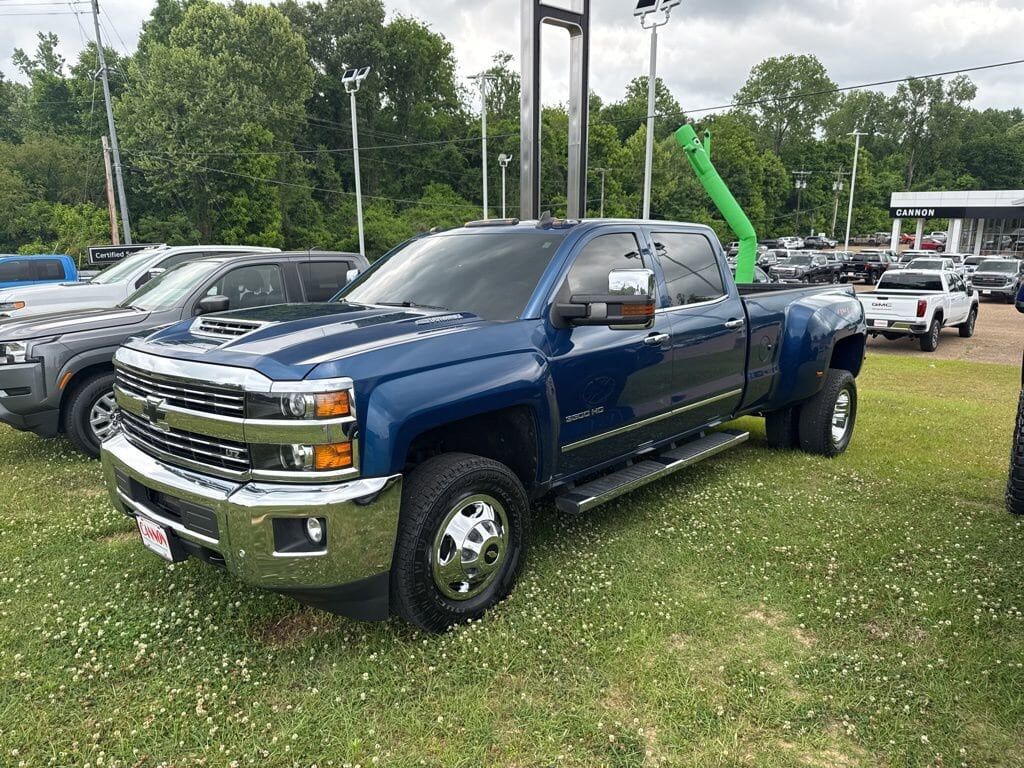 2018 CHEVROLET Silverado