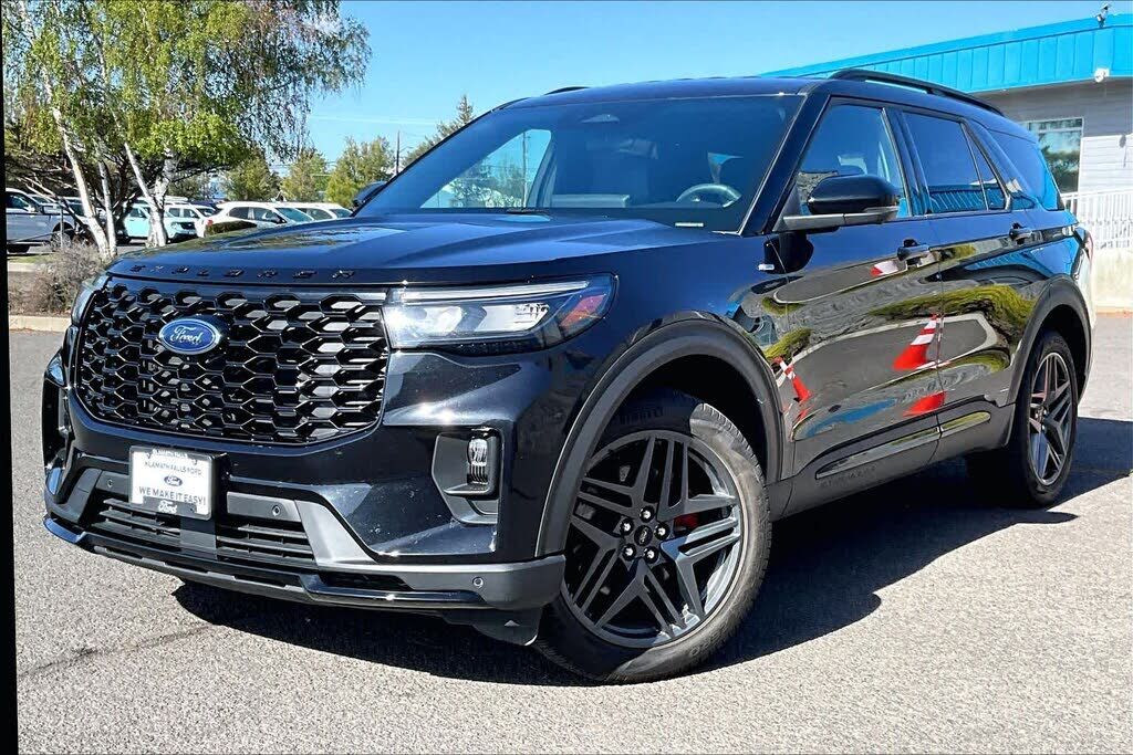 2025 FORD Explorer