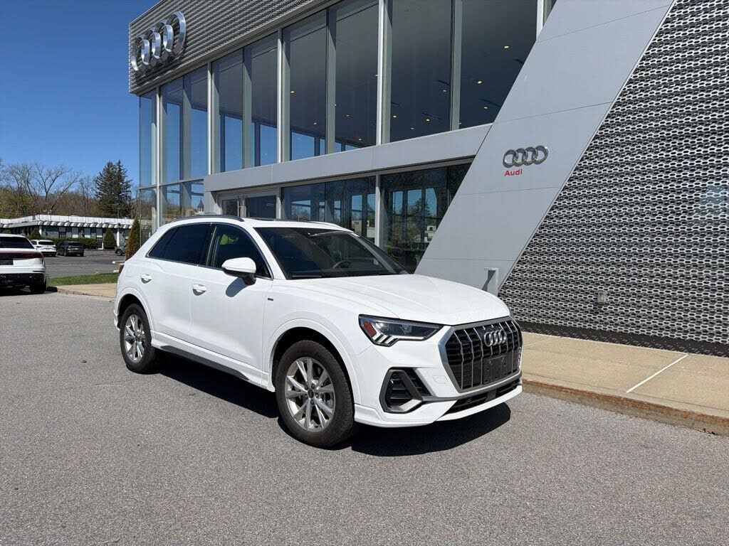 2025 AUDI Q3