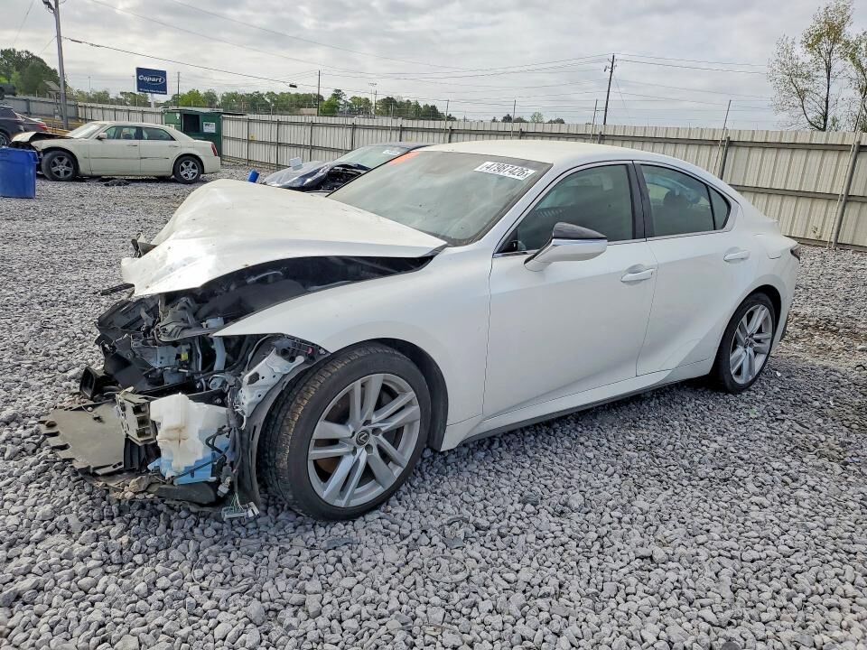 2021 LEXUS IS