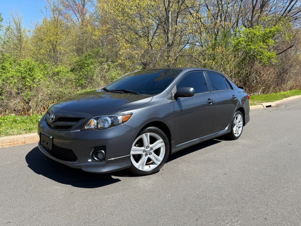 2013 TOYOTA Corolla