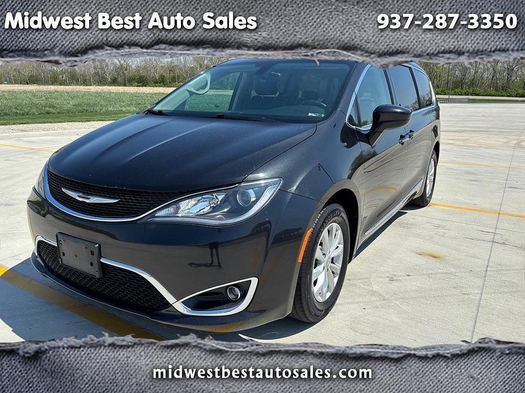2017 CHRYSLER Pacifica