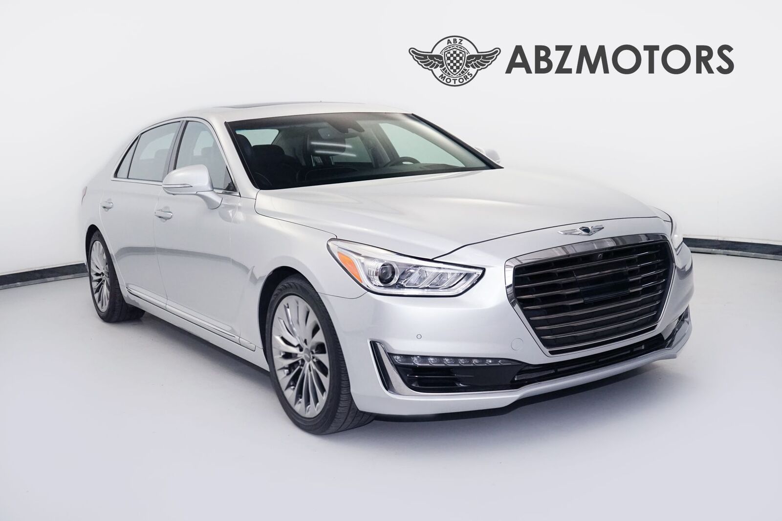2017 GENESIS G90