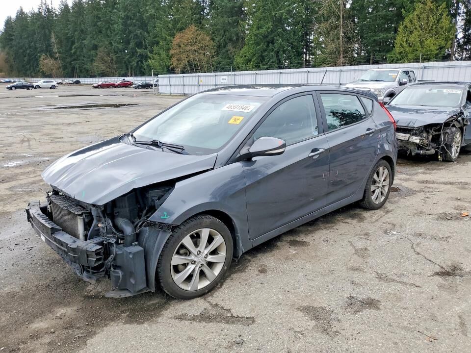 2013 HYUNDAI Accent