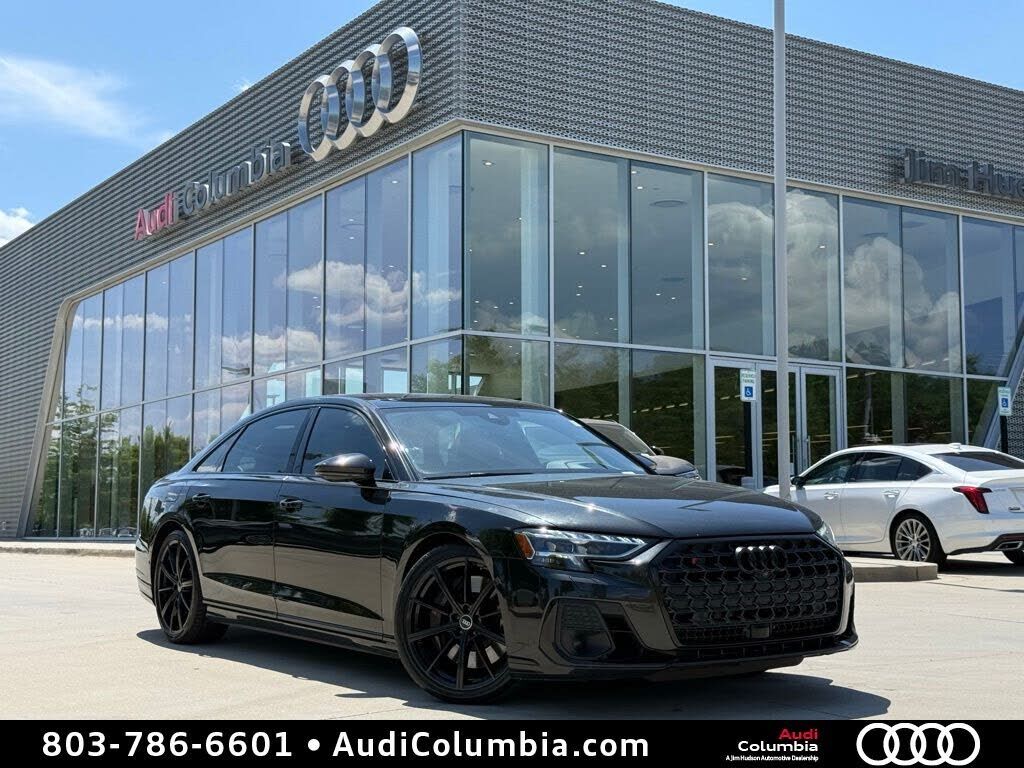 2023 AUDI S8
