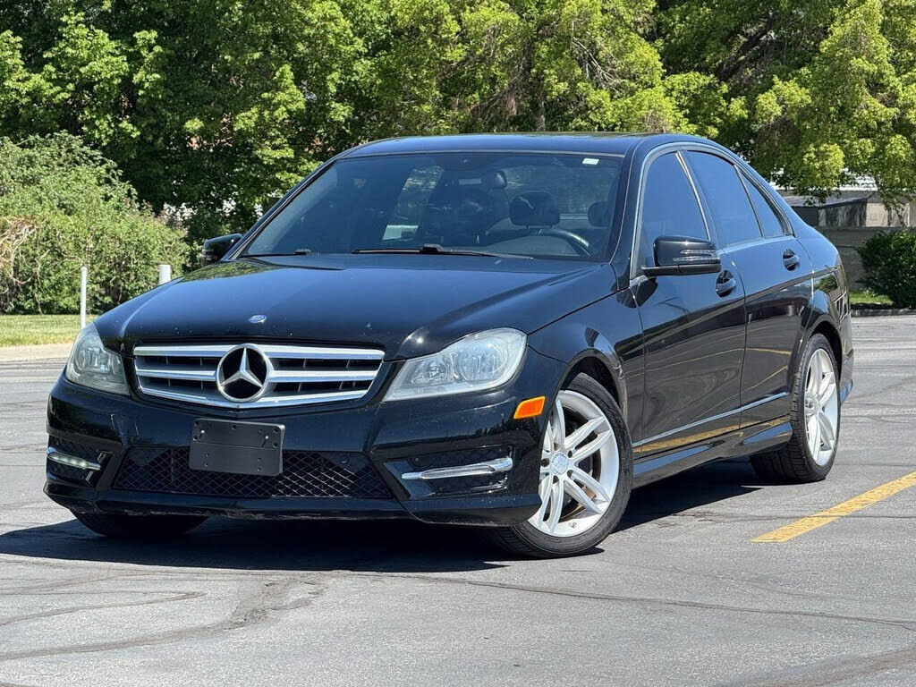 2013 MERCEDES-BENZ C-Class