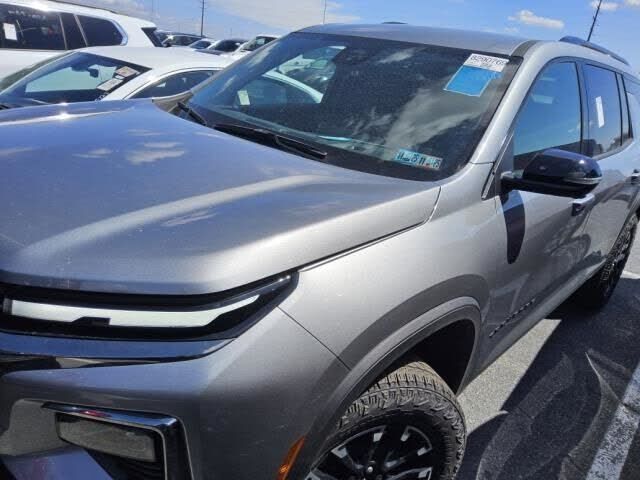 2024 CHEVROLET Traverse