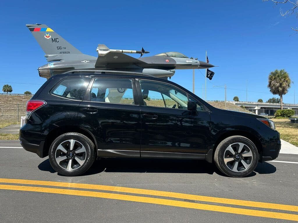 2017 SUBARU Forester