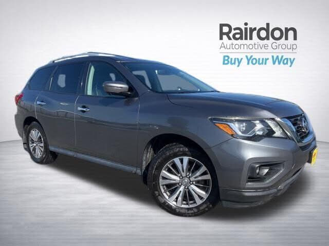 2017 NISSAN Pathfinder