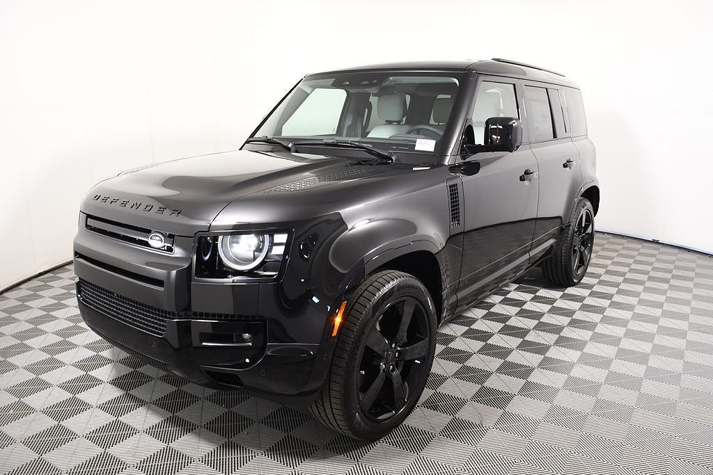 2026 LAND ROVER Defender