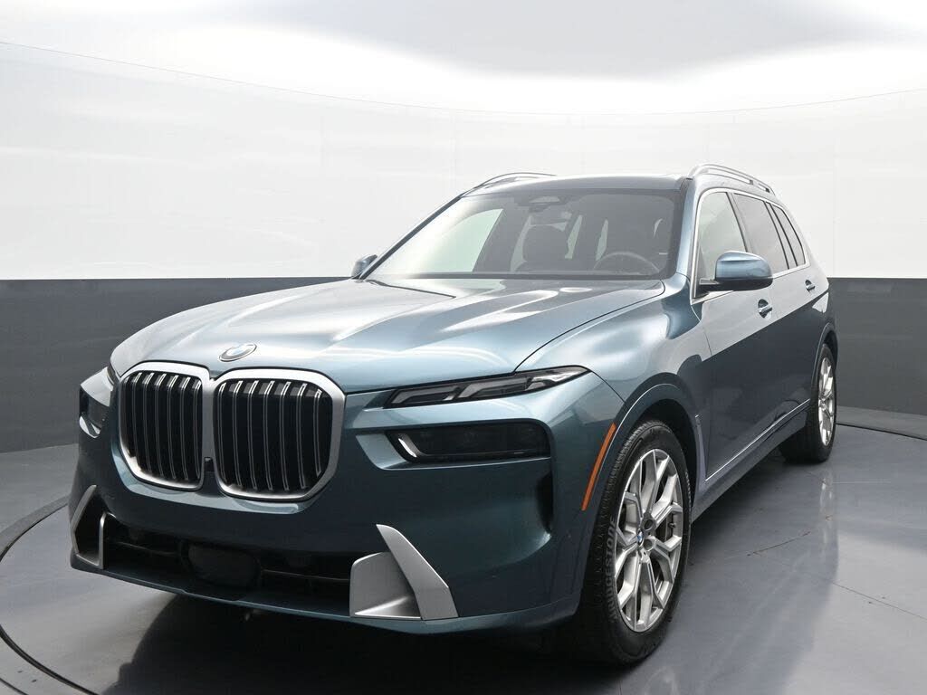 2025 BMW X7