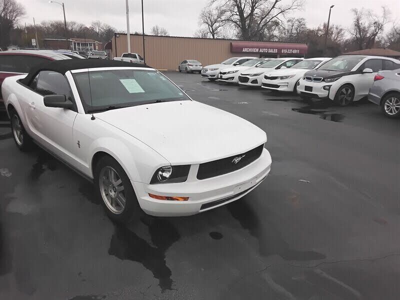 2005 FORD Mustang