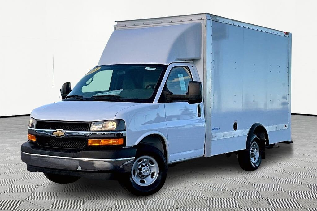 2024 CHEVROLET Express