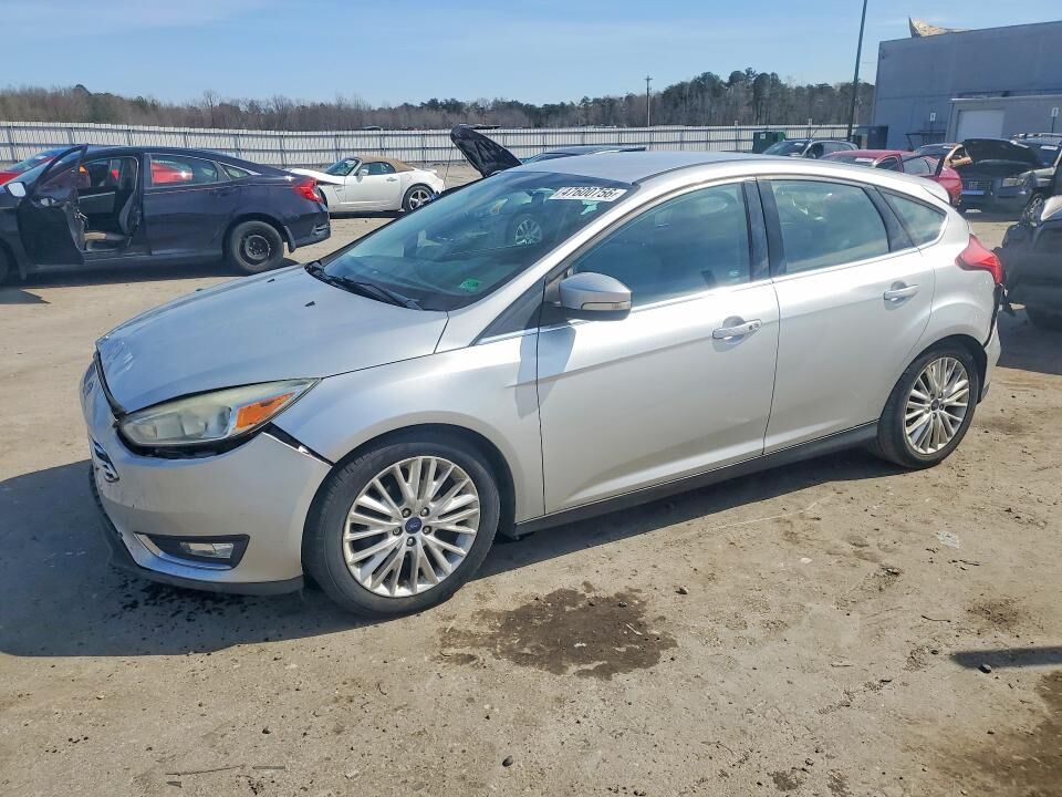 2016 FORD Focus