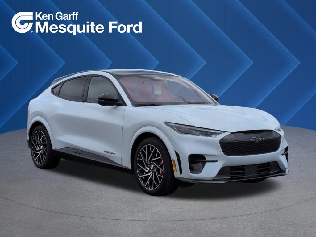 2022 FORD Mach-E