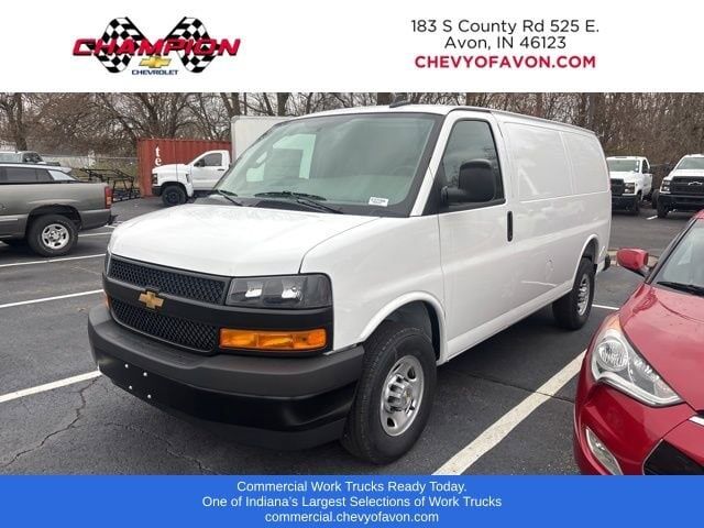 2025 CHEVROLET Express