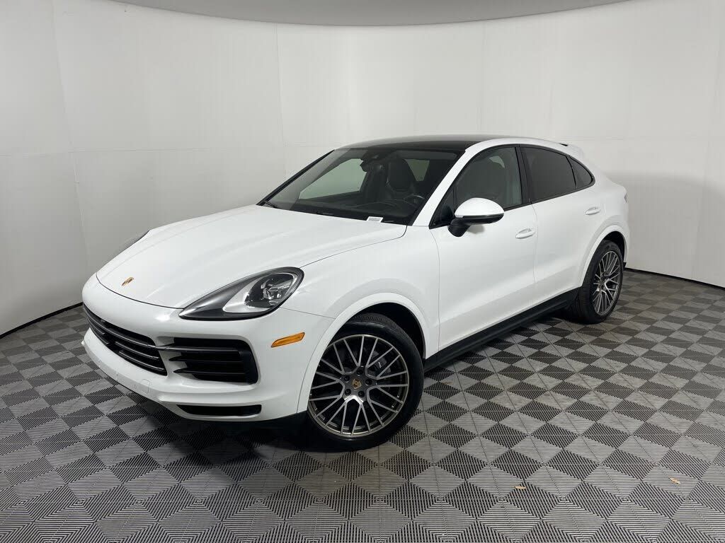 2023 PORSCHE Cayenne