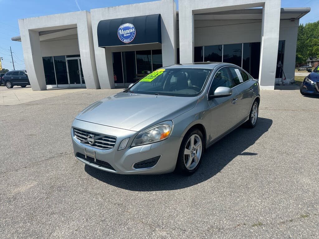 2013 VOLVO S60