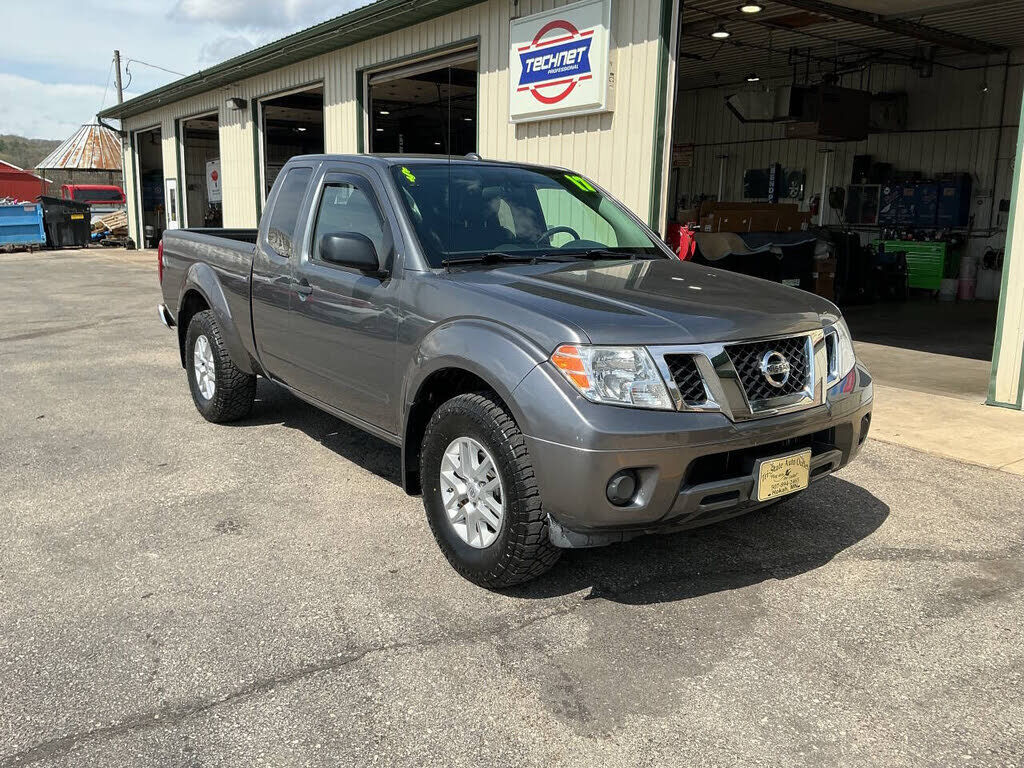 2017 NISSAN Frontier