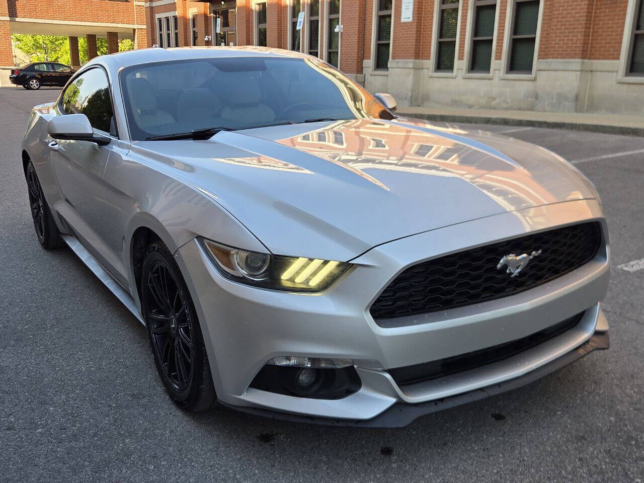 2016 FORD Mustang