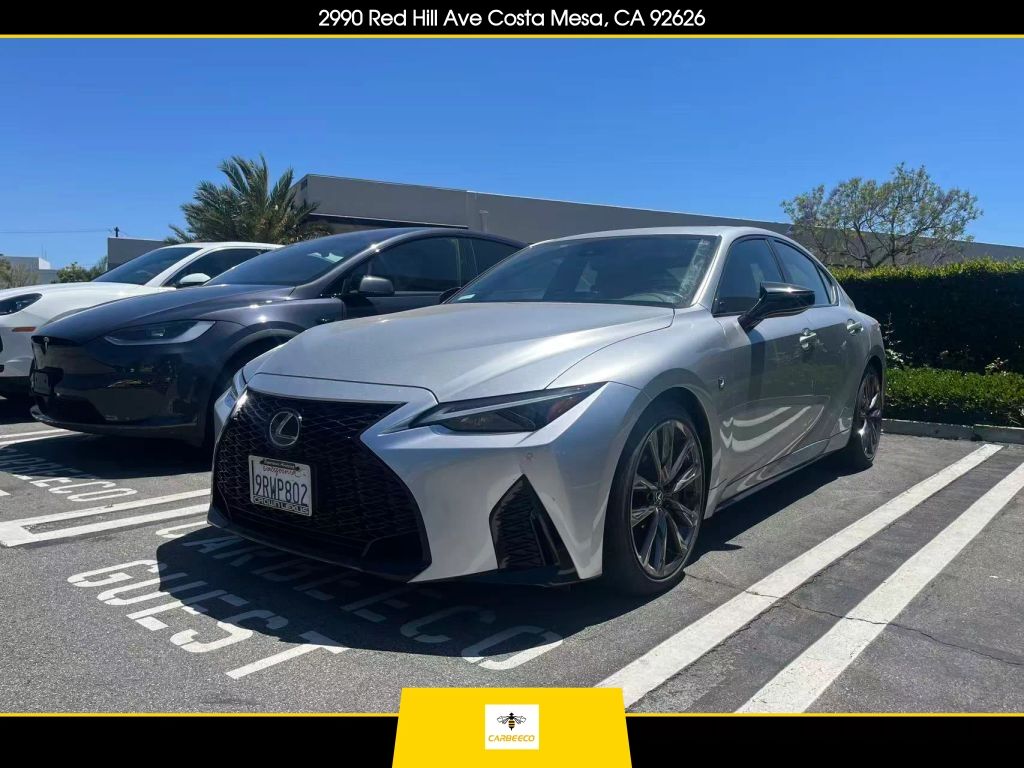 2025 LEXUS IS