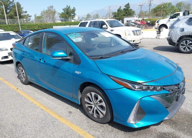 2022 TOYOTA Prius