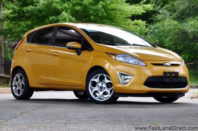 2011 FORD Fiesta