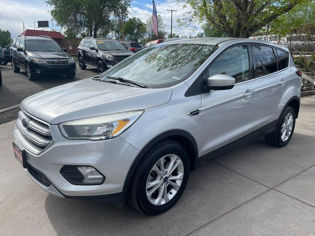 2017 FORD Escape